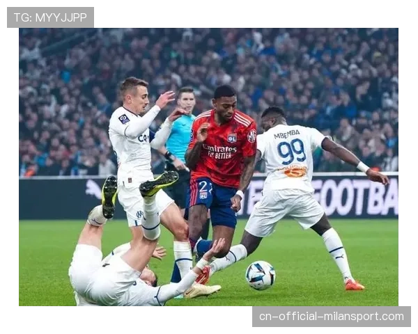 斯特拉斯堡高位逼抢战术奏效 攻防转换速度成制胜关键