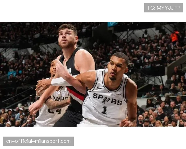 马刺主场失守遭开拓者逆转 亨德森31分率队客场取胜